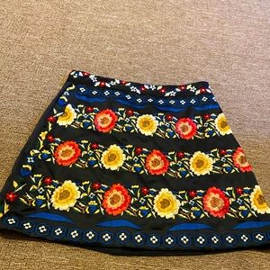 Women’s Topshop embroidery skirt